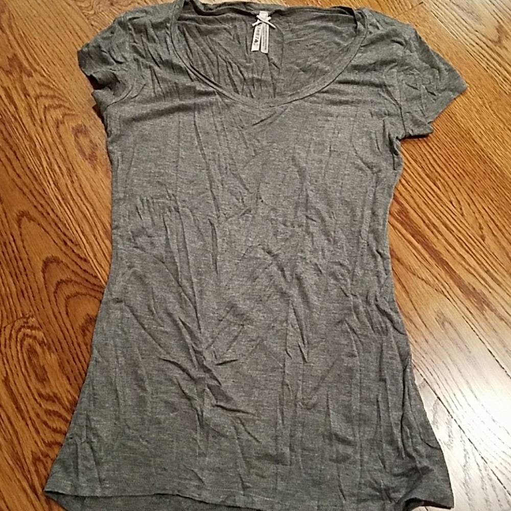 Basic gray t shirt